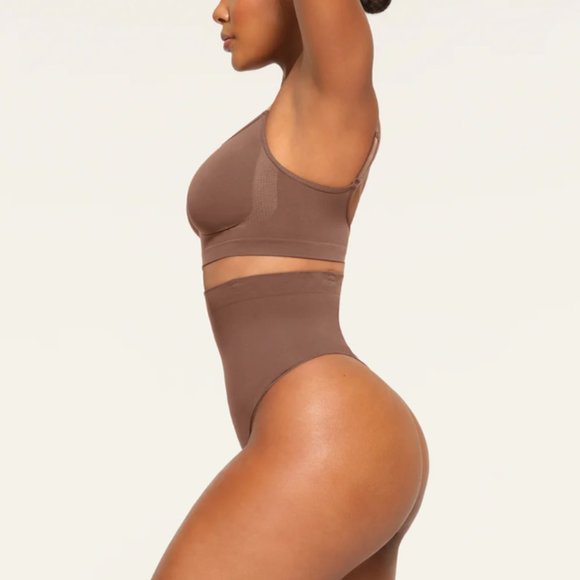 SKIMS POWER MESH HIGH WAIST THONG - NWT - Picture 4 of 15